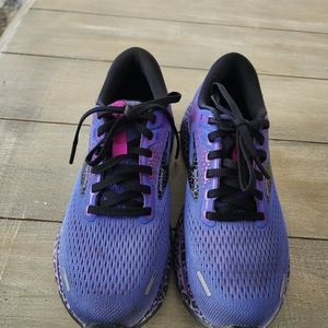 Women's Brooks Ghost 14 Shoes SZ 7